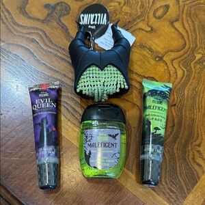 Disney Villains Maleficent and Evil Queen Set